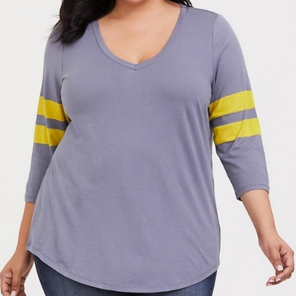Torrid TShirt Quarter Sleeve 2 - Picture 2 of 5